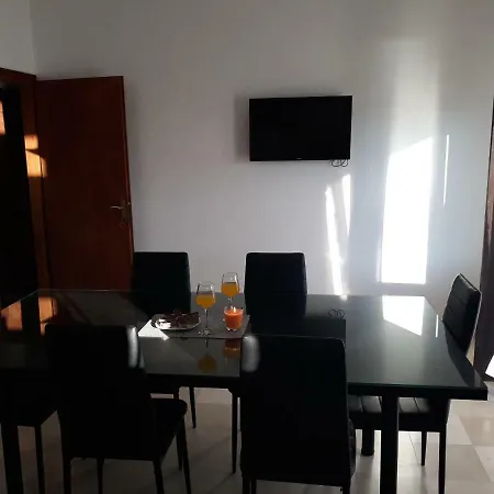 Lanterna Apartmán *