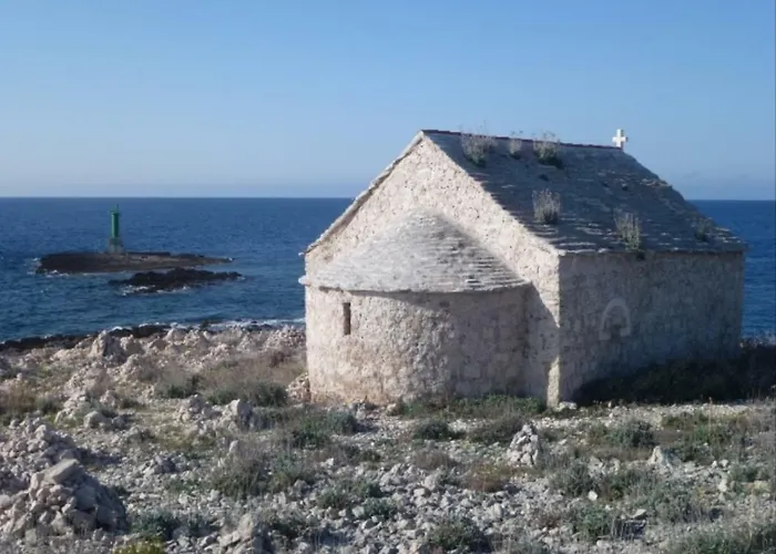 Lanterna * Rogoznica (Sibenik-Knin)